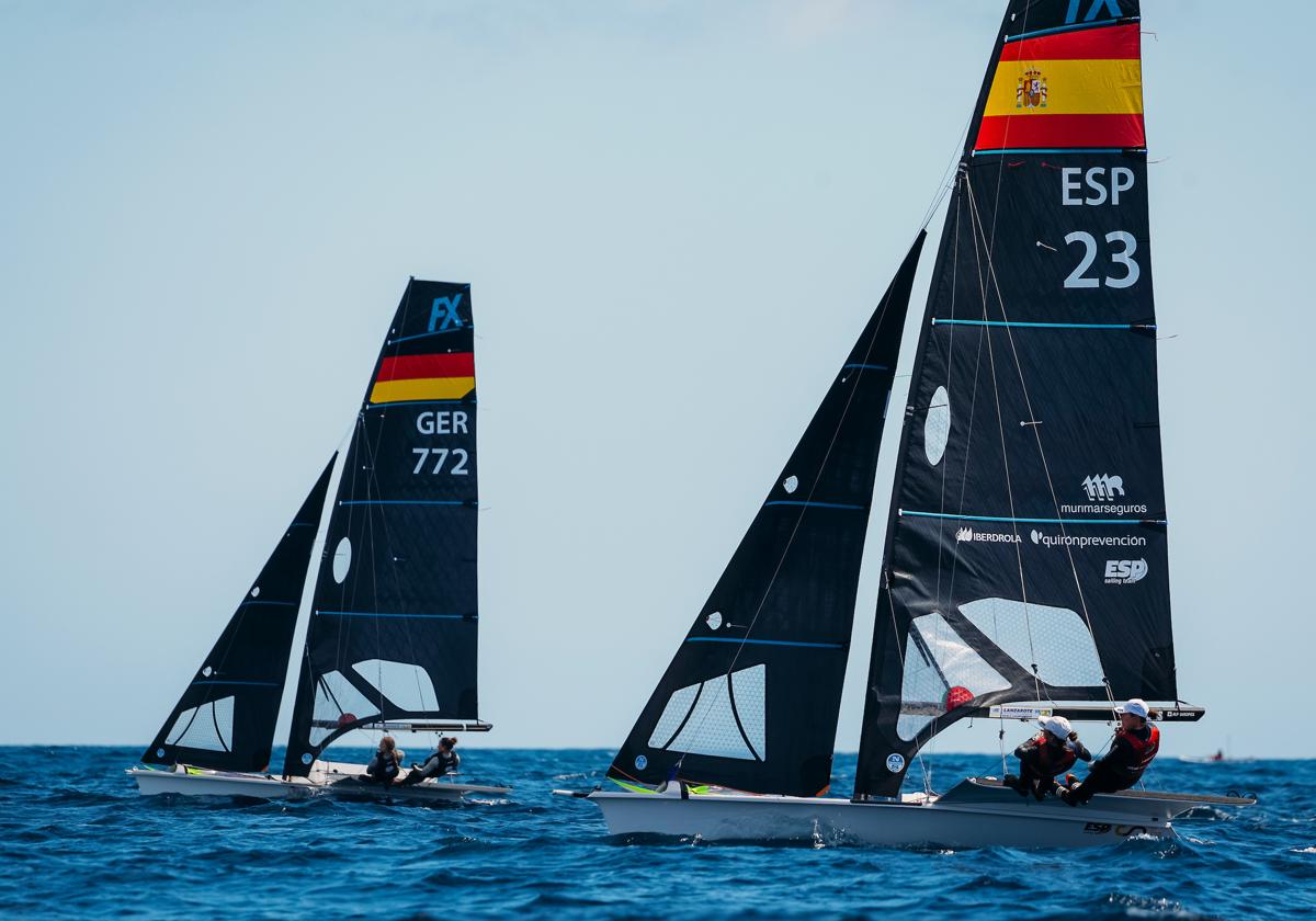 Botín y Trittel y Echegoyen y Barceló, quintos a falta de once mangas para acabar el Mundial de 49er