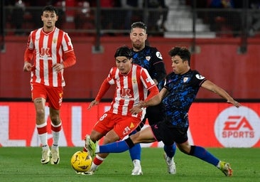 El Sevilla juega a la ruleta rusa en casa del colista (2-2)