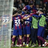 El Barça gana al Nápoles y sueña en la Champions