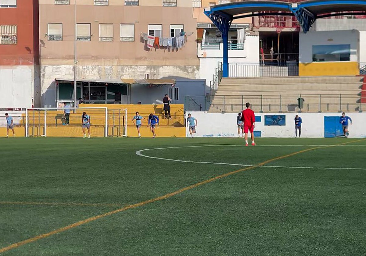 Los incidentes se produjeron en los exteriores del estadio La Espiguera de Melilla