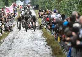 Polémica por una 'chicane' en la París-Roubaix tras los accidentes de la Vuelta al País Vasco
