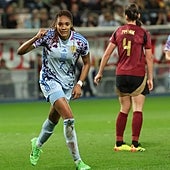 Exhibición de Salma Paralluelo en un monólogo de España