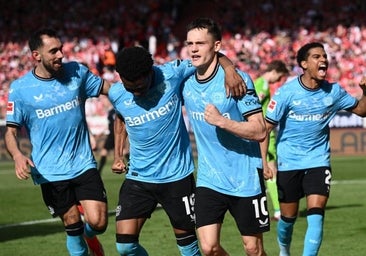 Borja Iglesias ayuda en otro triunfo del Bayer, que está a una victoria de ganar la Bundesliga (0-1)