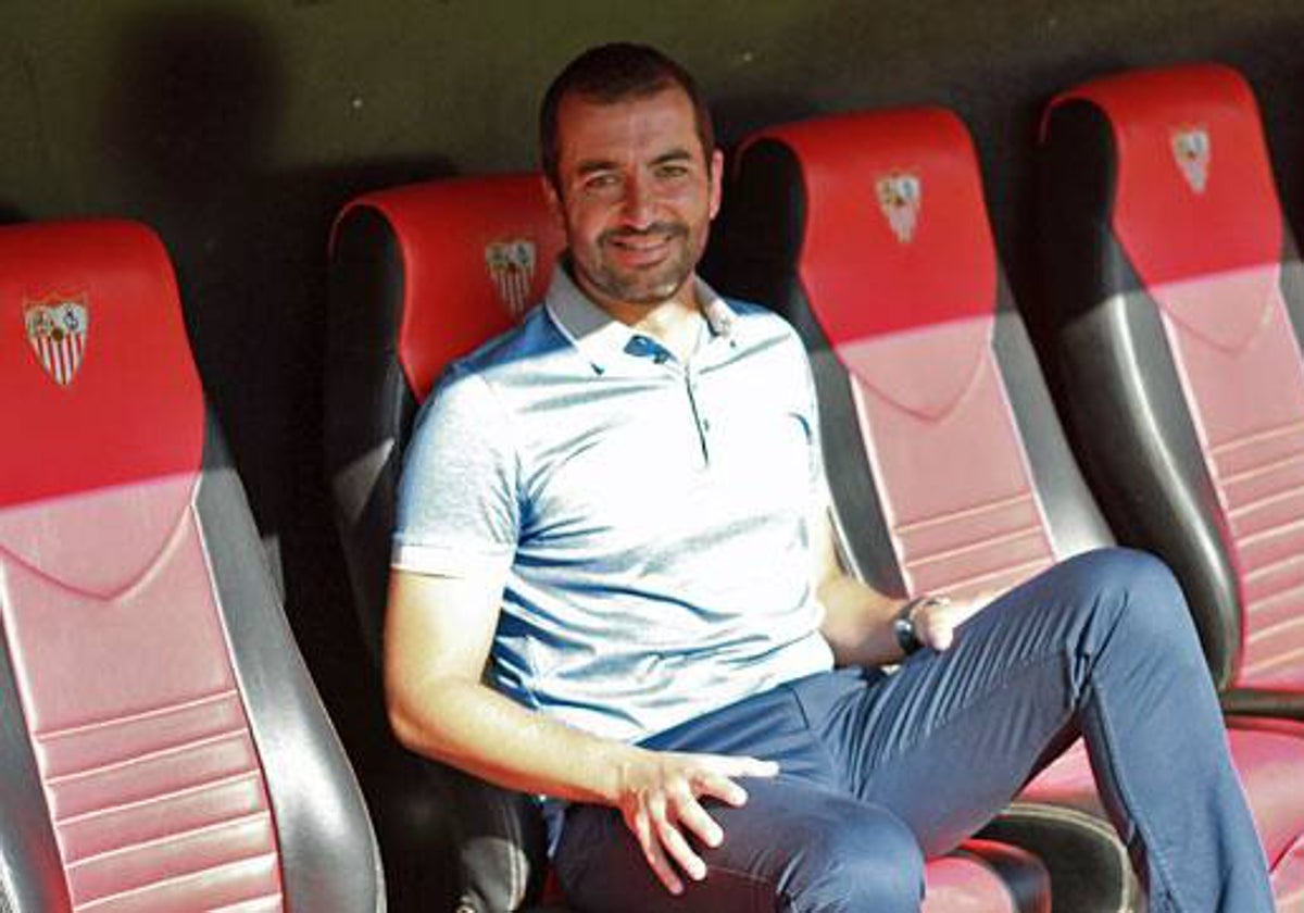 Diego Martínez, en los banquillos sevillistas