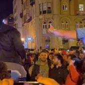 La Ertzaintza abre expediente a cuatro jugadores del Athletic por su celebración con los aficionados en la calle