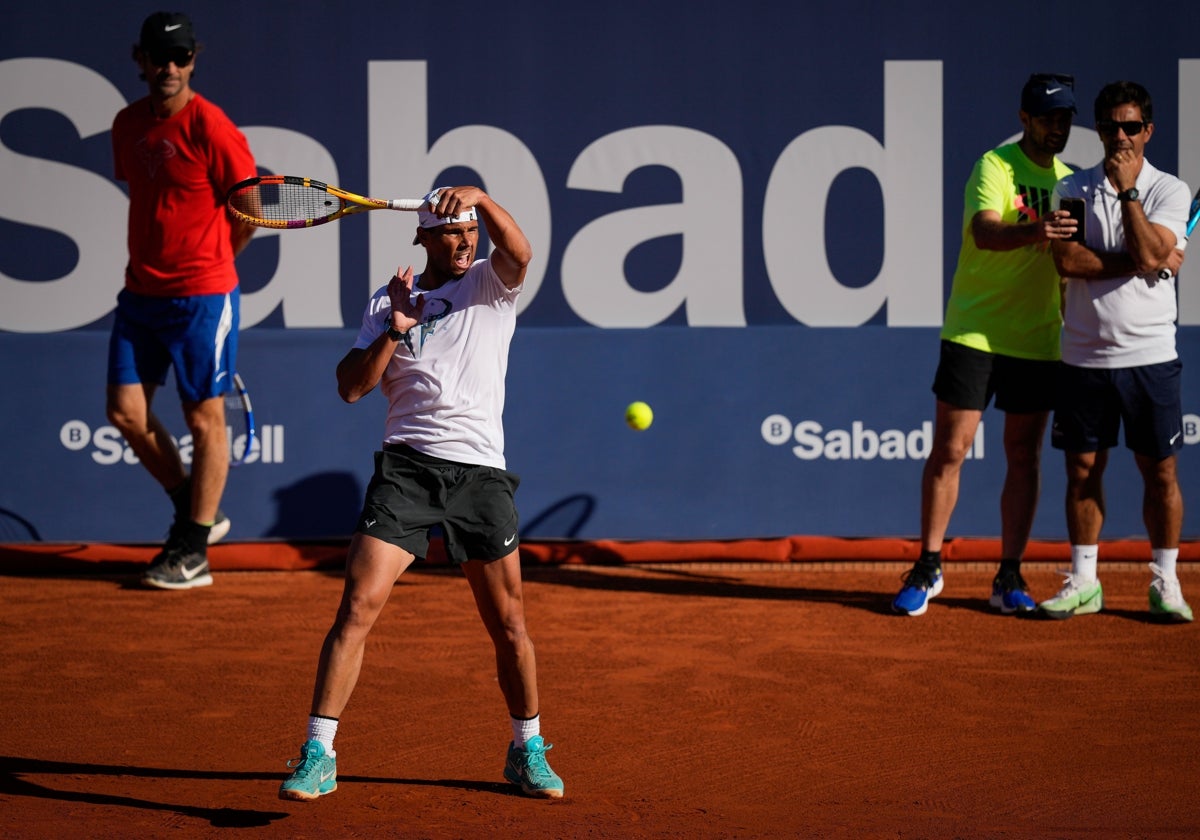 Nadal, durante el entrenamiento en Barcelona