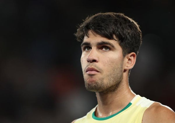 Carlos Alcaraz causa baja a última hora en el Godó