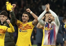 Jugadores del Barcelona celebran el triunfo ante el PSG