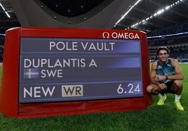 Duplantis bate el récord del mundo de pértiga con un salto de 6,24