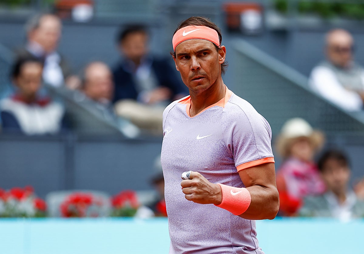 Nadal celebra un punto en su estreno en Madrid