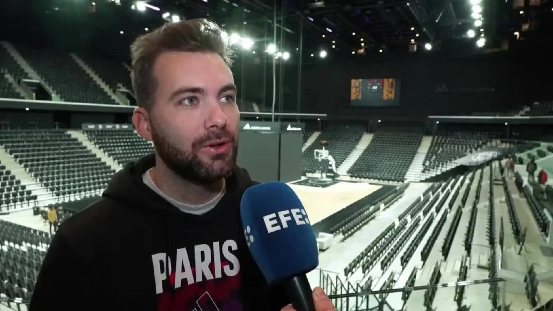 Alex Requena, el treintañero detrás de la notoriedad del Paris Basketball