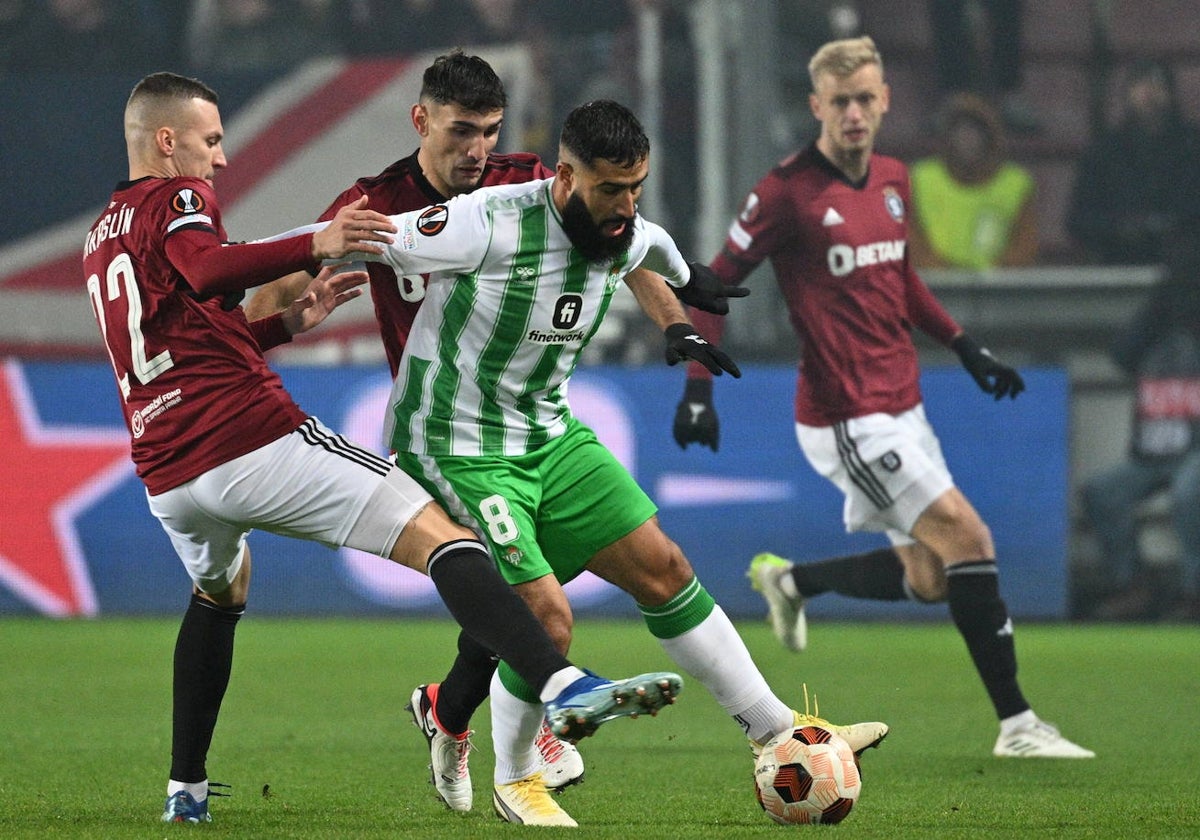 Nabil Fekir durante el Sparta de Praga - Betis de Europa League