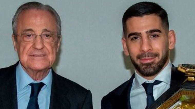 El presidente del Real Madrid y de ACS, Florentino Pérez, junto a Ilia Topuria