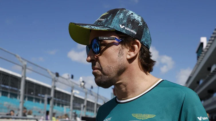 Alonso se queja de la FIA: «Recibimos sanciones por cualquier cosa que hacemos»