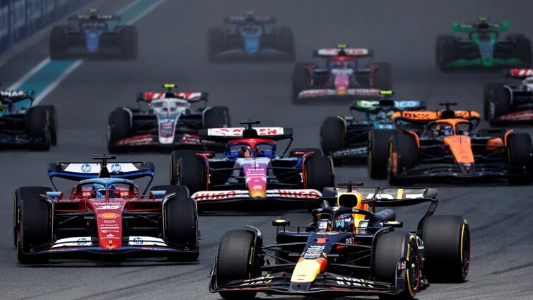 Las carreras esprint no son para Alonso: «A Hamilton no lo sancionan porque no es español»