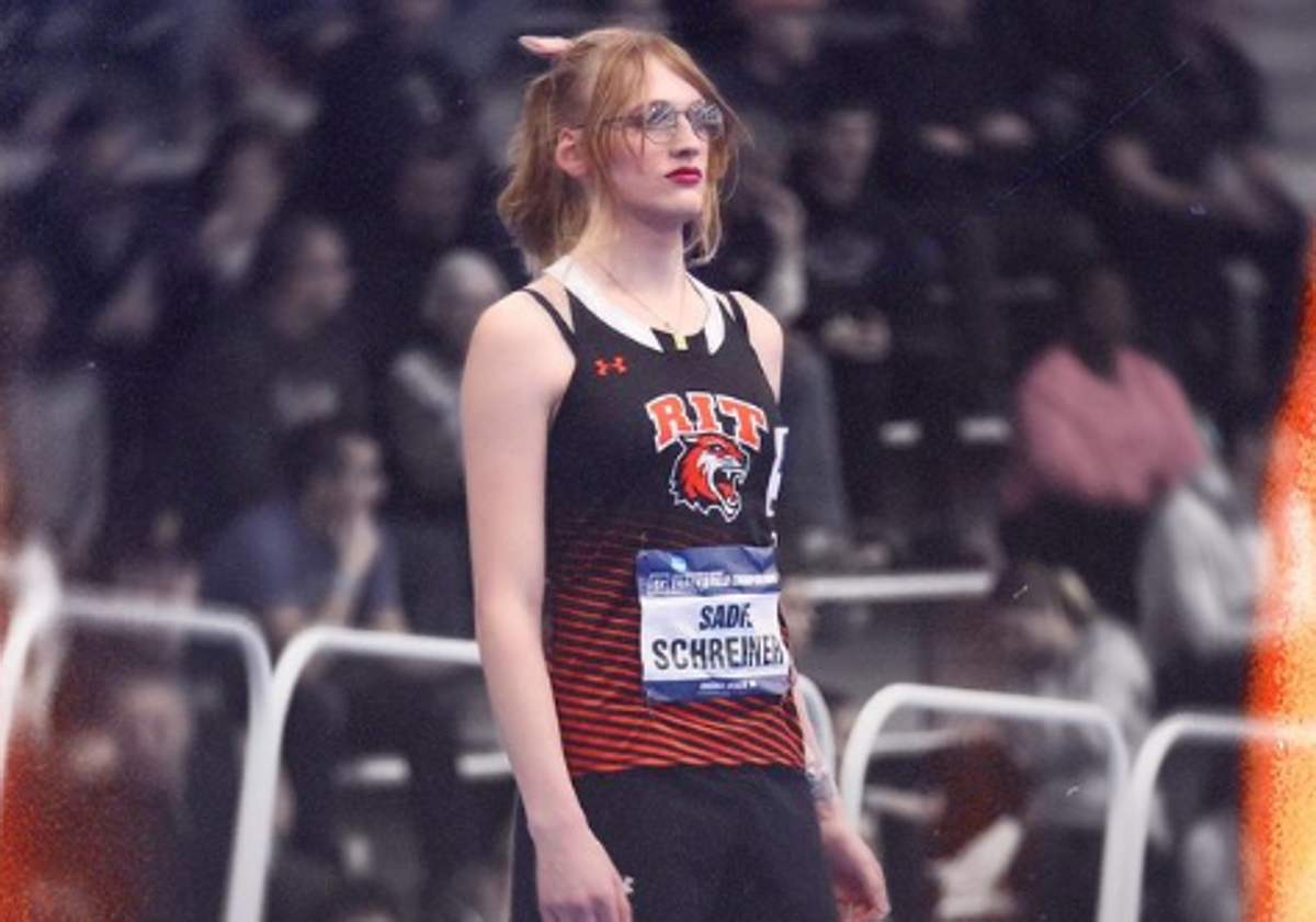 La atleta trans universitaria Sadie Schreiner