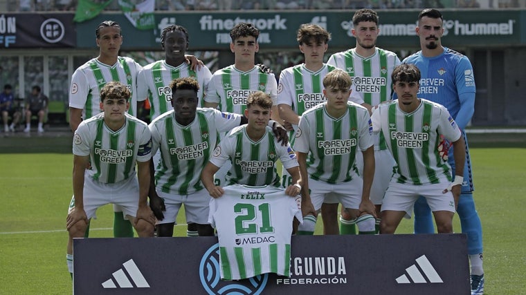 El once del Betis Deportivo este domingo, con la camiseta de Félix y el dorsal 21
