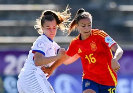 Clara Serrajordi, durante el encuentro de semifinales ante Francia, en el que registró cuatro asistencias