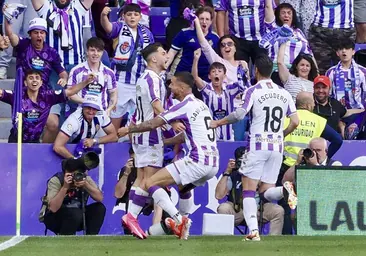 El Valladolid sella su ascenso a Primera con una épica remontada en el descuento