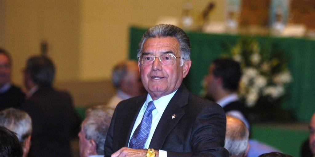 Muere Miguel Espina, exdirector del Betis
