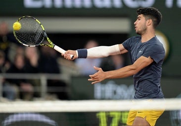 Carlos Alcaraz - Sebastian Korda: horario, canal de televisión y dónde ver online el partido de Roland Garros
