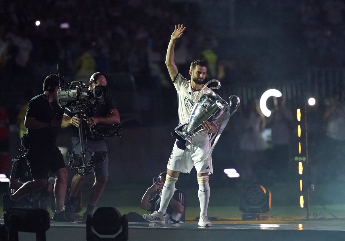 Los jugadores del Real Madrid festejan la Champions en el Bernabéu