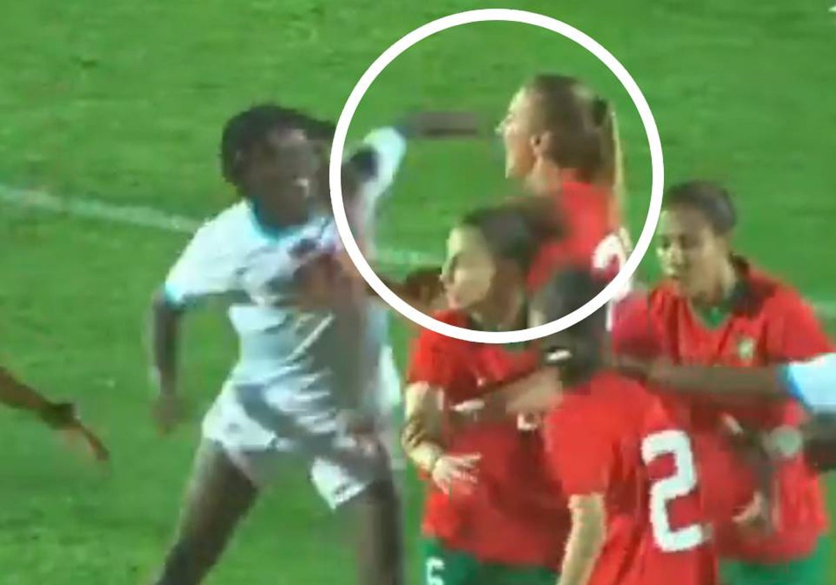 Kipoyi golpea en el rostro de Mrabet