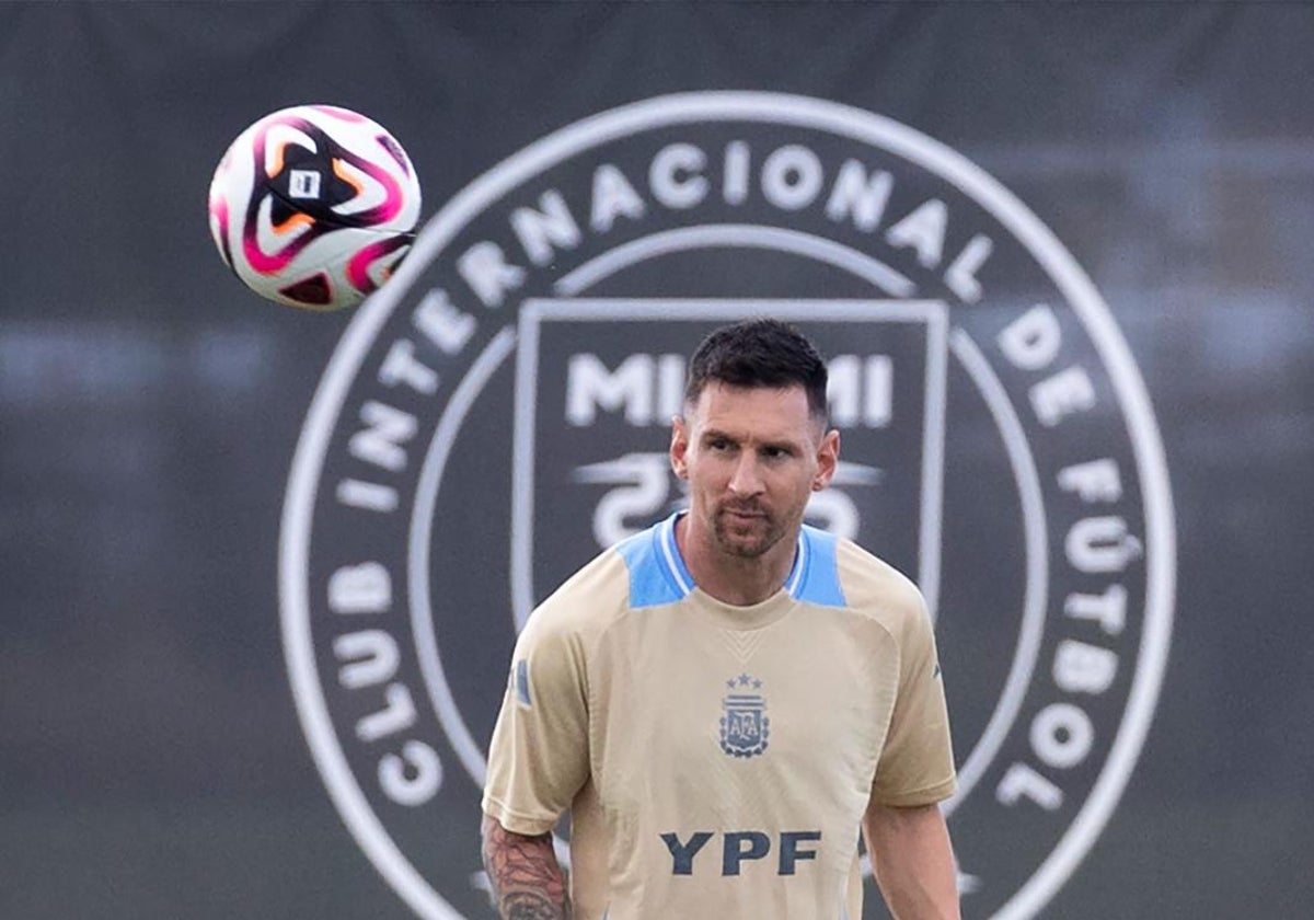 Leo Messi en un entrenamiento reciente con el Inter de Miami
