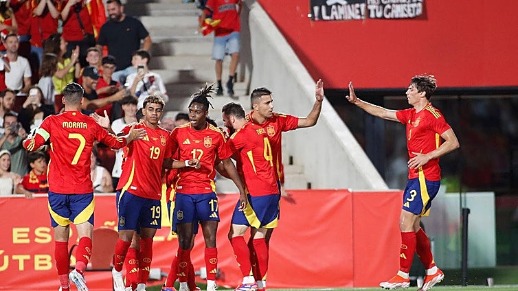 Pedri vuelve a escena para ilusionar a España