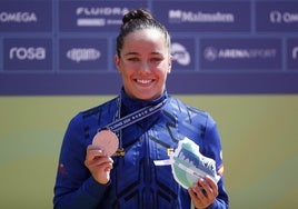 Candela Sánchez se cuelga el bronce en los 25 kilómetros en aguas abiertas