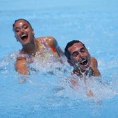 España gana la medalla de oro en dúo mixto técnico e iguala sus mejores Europeos