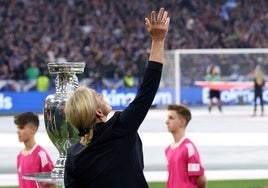 Emotivo homenaje a Franz Beckenbauer en la ceremonia de inauguración de la Eurocopa