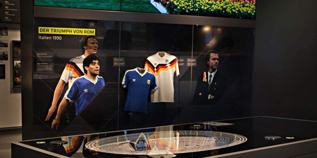 De la promesa de Maradona a un desconocido campeón del mundo a las cenizas del Pulpo Paul De la promesa de Maradona a un desconocido campeón del mundo a las cenizas del Pulpo Paul
