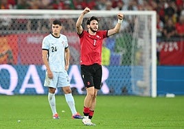 Georgia sonroja a una Portugal con suplentes y Cristiano, y se medirá a España en octavos