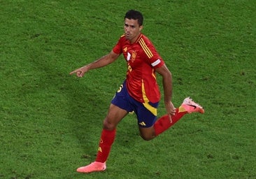 Rodri, de central en el Mundial a héroe en la Eurocopa