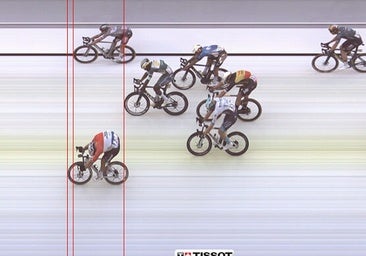 Groenewegen gana al esprint y Griezmann se cuela en la carrera