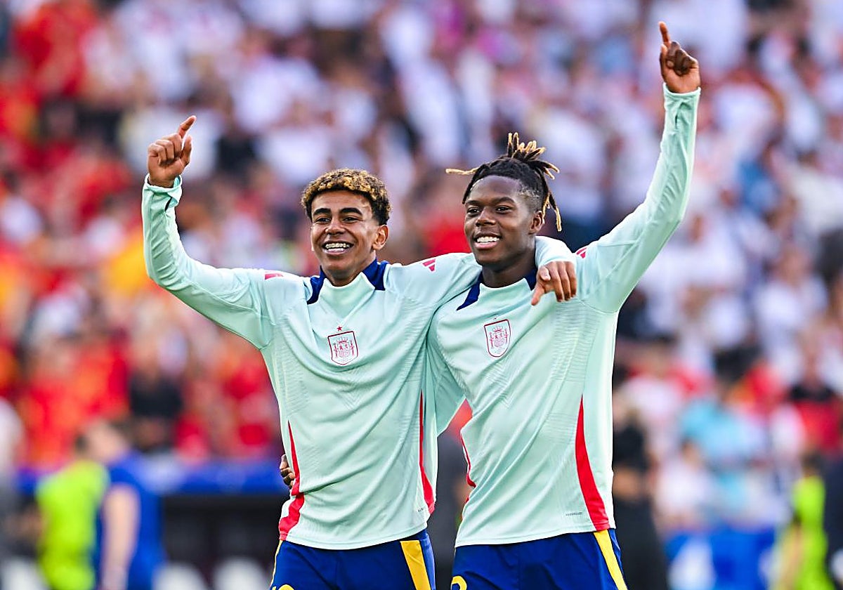 Lamine Yamal y Nico Williams, tras la clasificación de España para semifinales