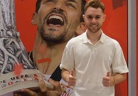 Peque aterriza en San Pablo para convertirse en nuevo jugador del Sevilla