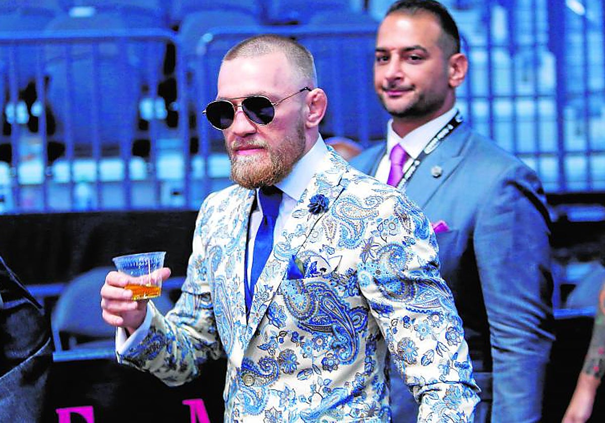 La superestrella Conor McGregor, junto a su mánager, Audie Attar