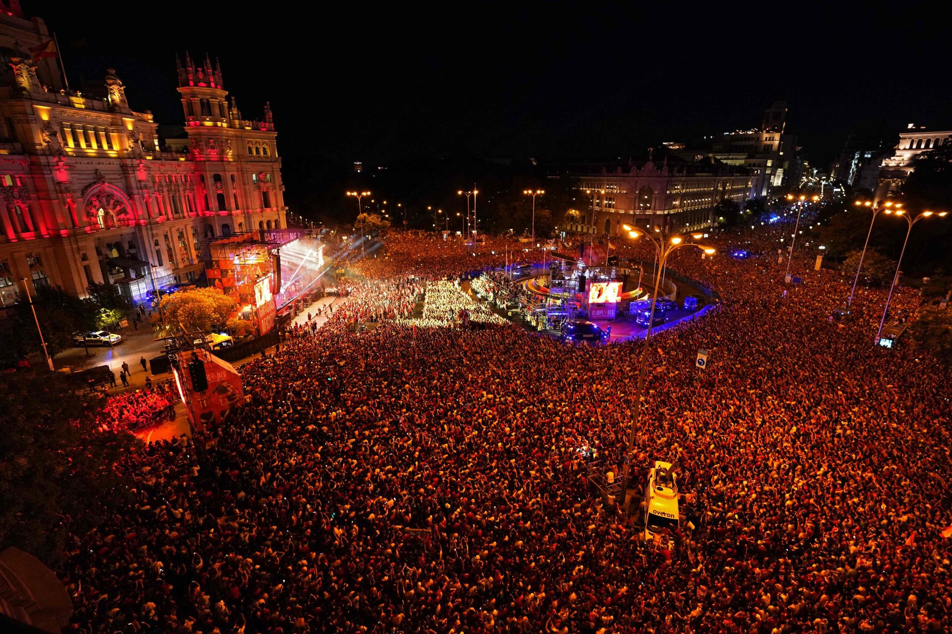 Cibeles, epicentro de la fiesta de todo un país