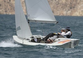 Sara Franceschi y Laia Gracia y Alicia Cebrián y Julia Marfil, líderes empatadas a puntos del Europeo de Snipe