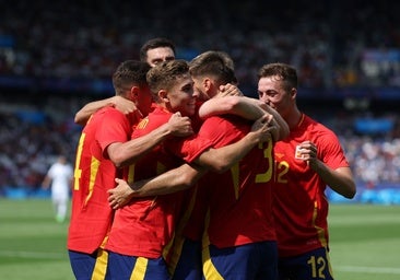 La selección de fútbol comienza con buen pie su camino hacia el oro