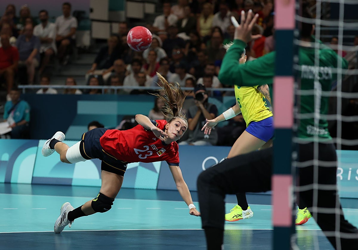 Las españolas se estrellaron una y otra vez con la portera brasileña