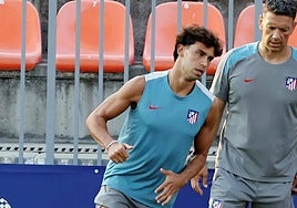 Joao Félix vuelve al Atlético y Simeone le pone a entrenar al margen