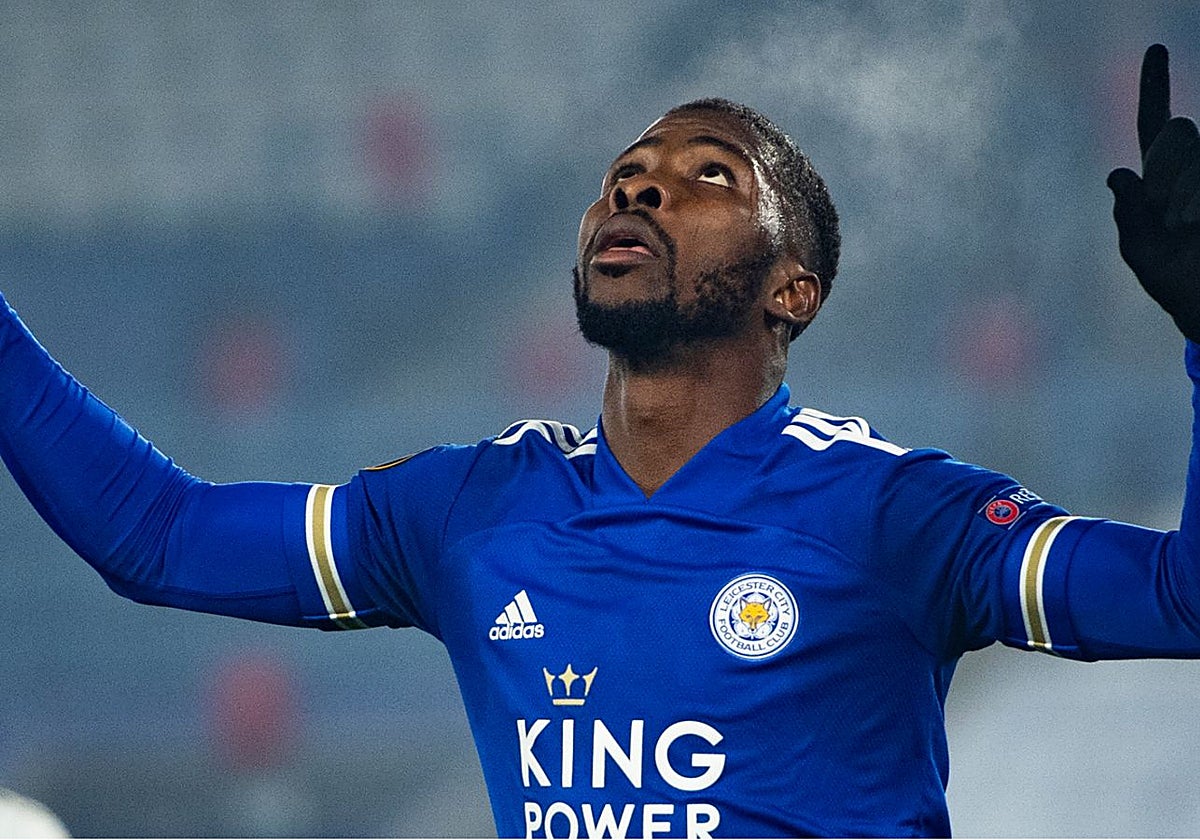 Kelechi Iheanacho celebra un gol con el Leicester