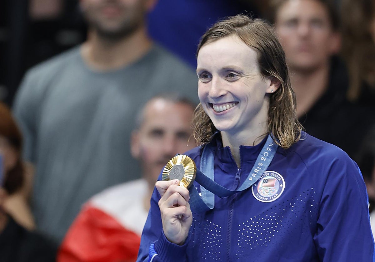 Katie Ledecky, con la medalla de los 800