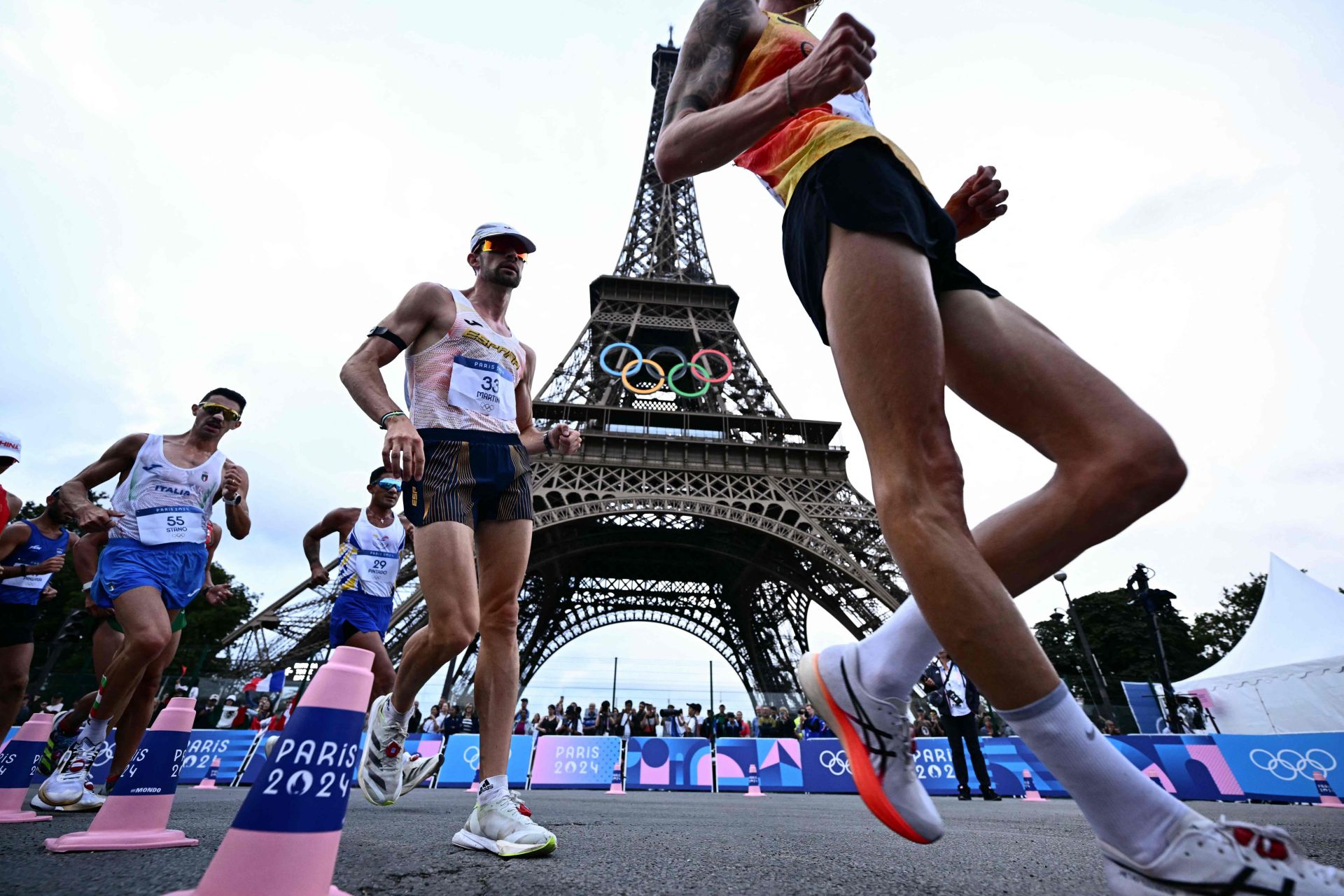 Álvaro Martín abrió fuego para la pareja española, que partía como gran favorita.