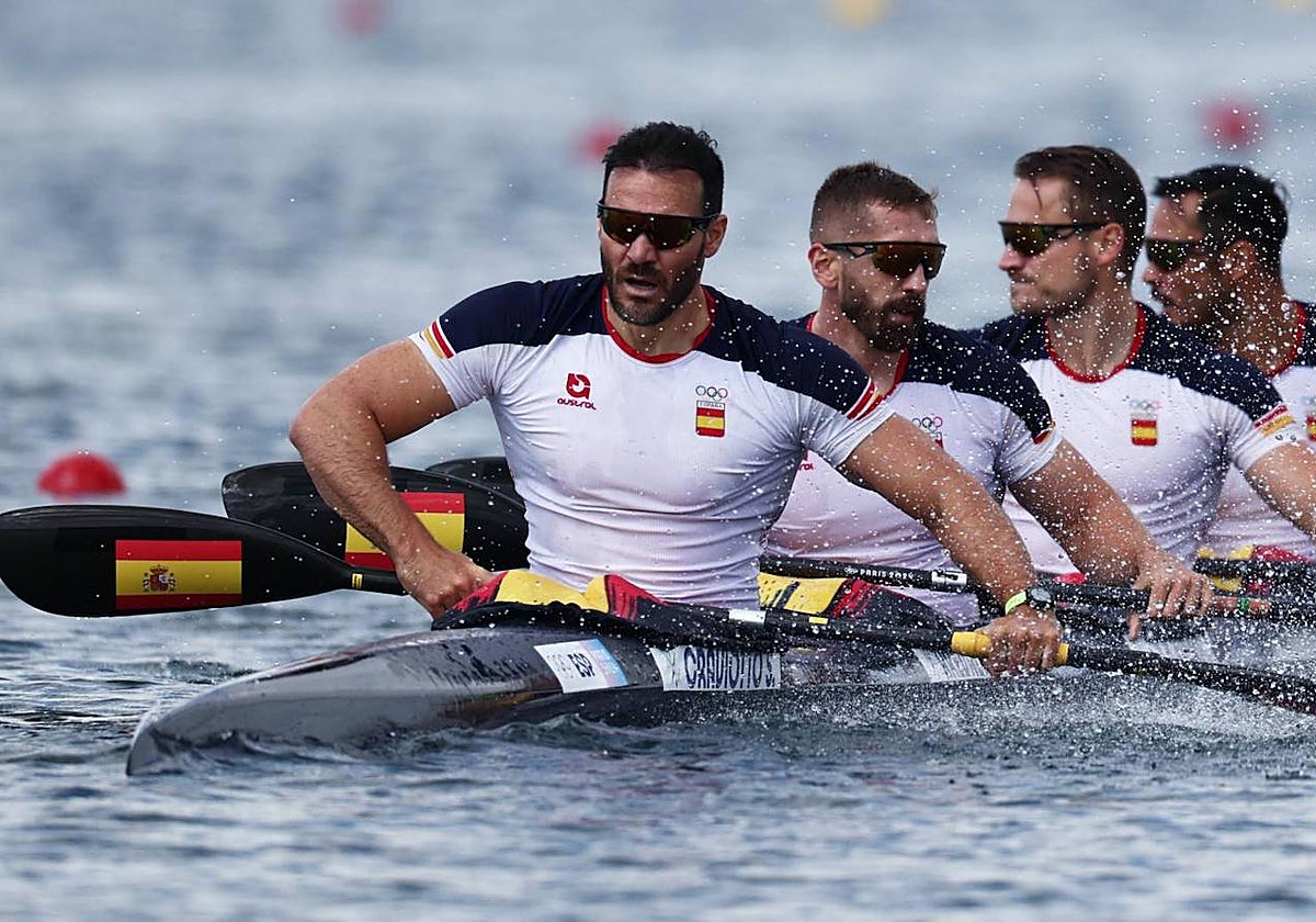 El cuartero de K4 durante la final de su categoría en París 2024