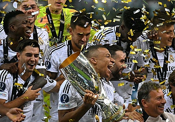 El Madrid de Mbappé y Vinicius ya gana títulos