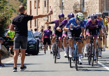 La Vuelta estudia la fórmula para que todos los ciclistas consuman la misma cantidad de agua